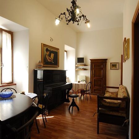 B&B Palazzo Sassatelli Cascia Eksteriør billede