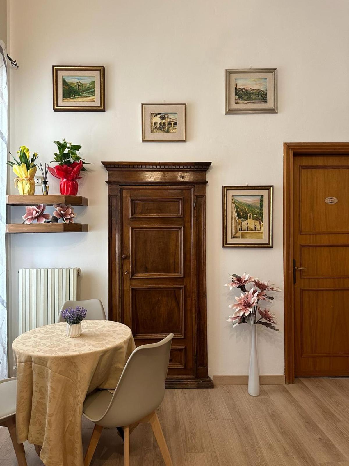 B&B Palazzo Sassatelli Cascia Eksteriør billede