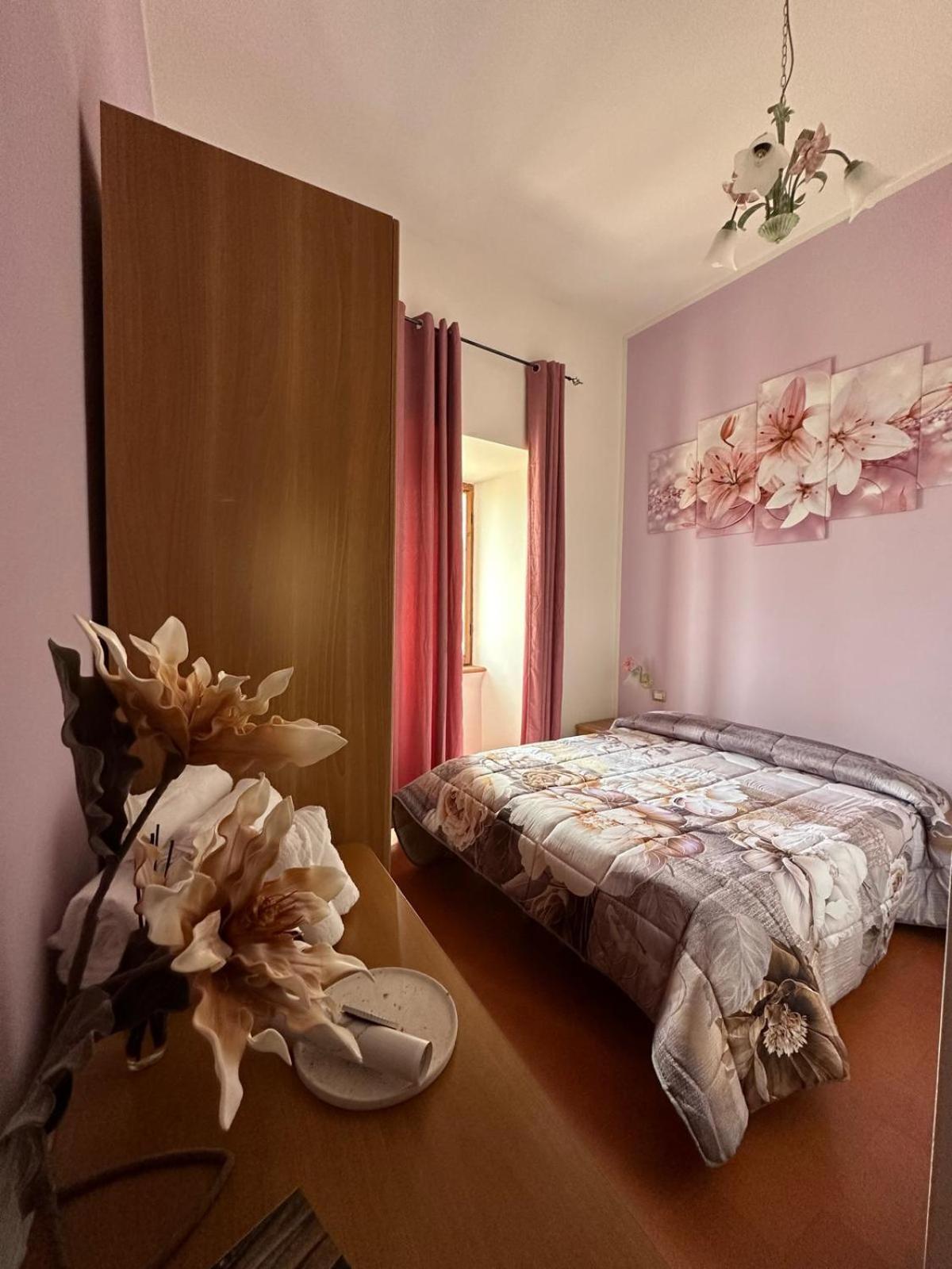 B&B Palazzo Sassatelli Cascia Eksteriør billede